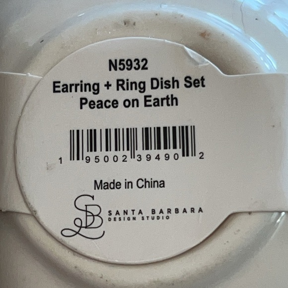 Santa Barbara Design Studios stud earrings & trinket
 tray set “Peace on Earth” - Picture 11 of 13